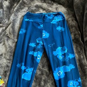 Blue floral LuLaRoe leggings